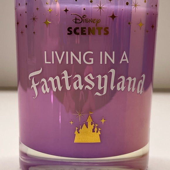 NEW FROM THE DISNEY PARKS HOME COLLECTION LIVING IN A FANTASYLAND 10oz CANDLE 🕯️ - Picture 6 of 8